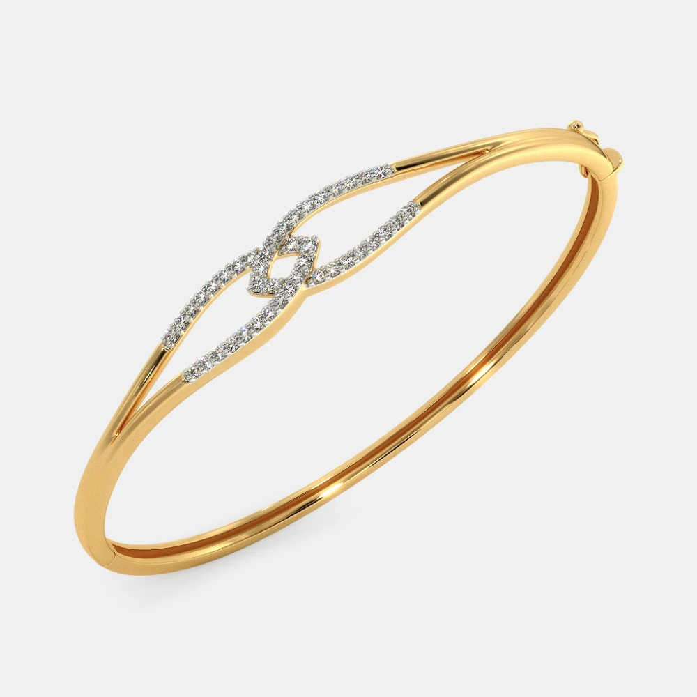 Elegant Estrella Oval Bangle