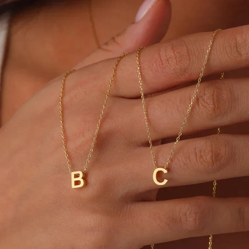 Lomaroshop | Dainty Minimal Letter Initial Necklace