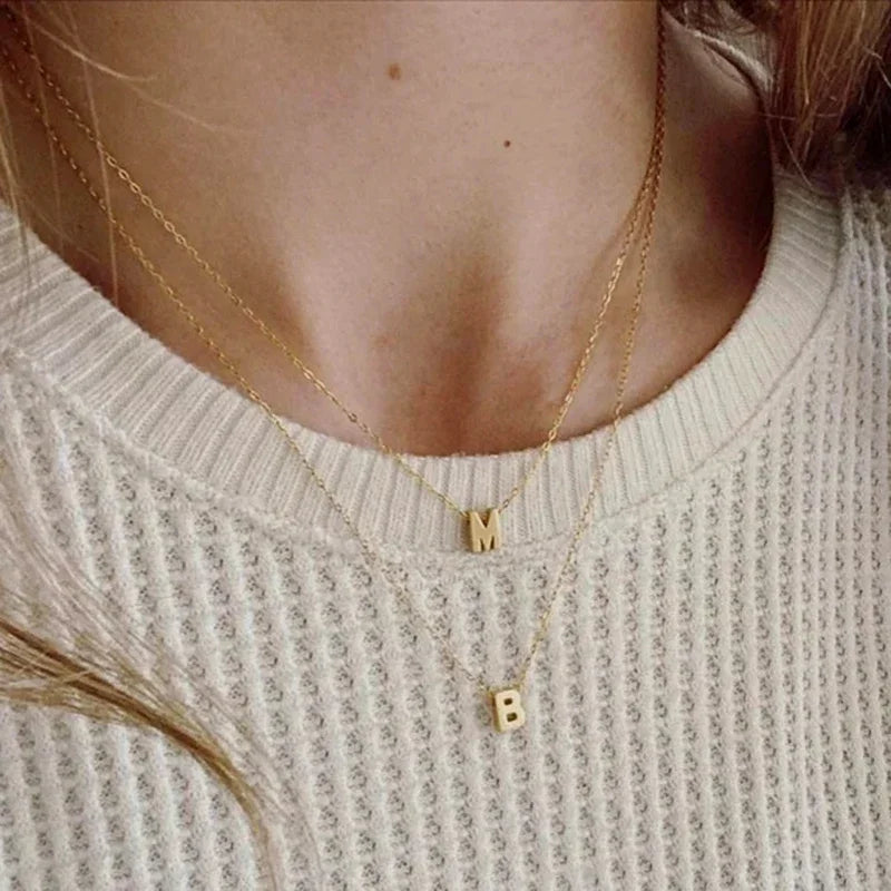 Lomaroshop | Dainty Minimal Letter Initial Necklace