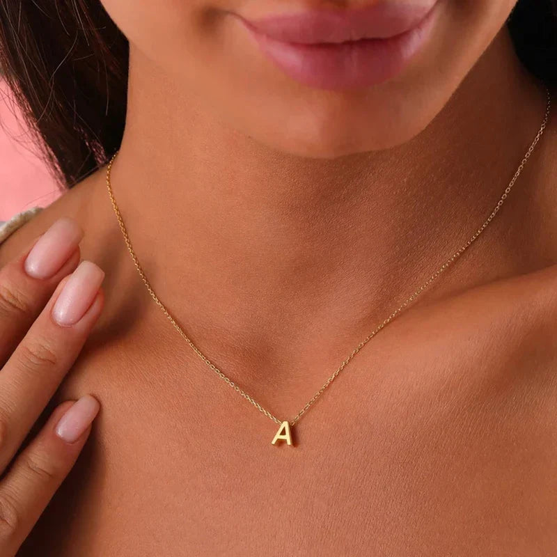 Lomaroshop | Dainty Minimal Letter Initial Necklace