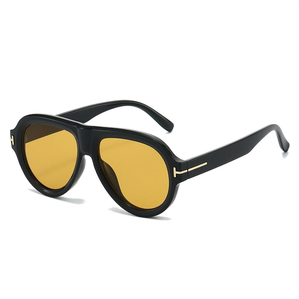Fashion-Forward Bold Geometric Sunglasses