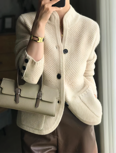 Women's cashmere cardigan with buttons for an elegant style