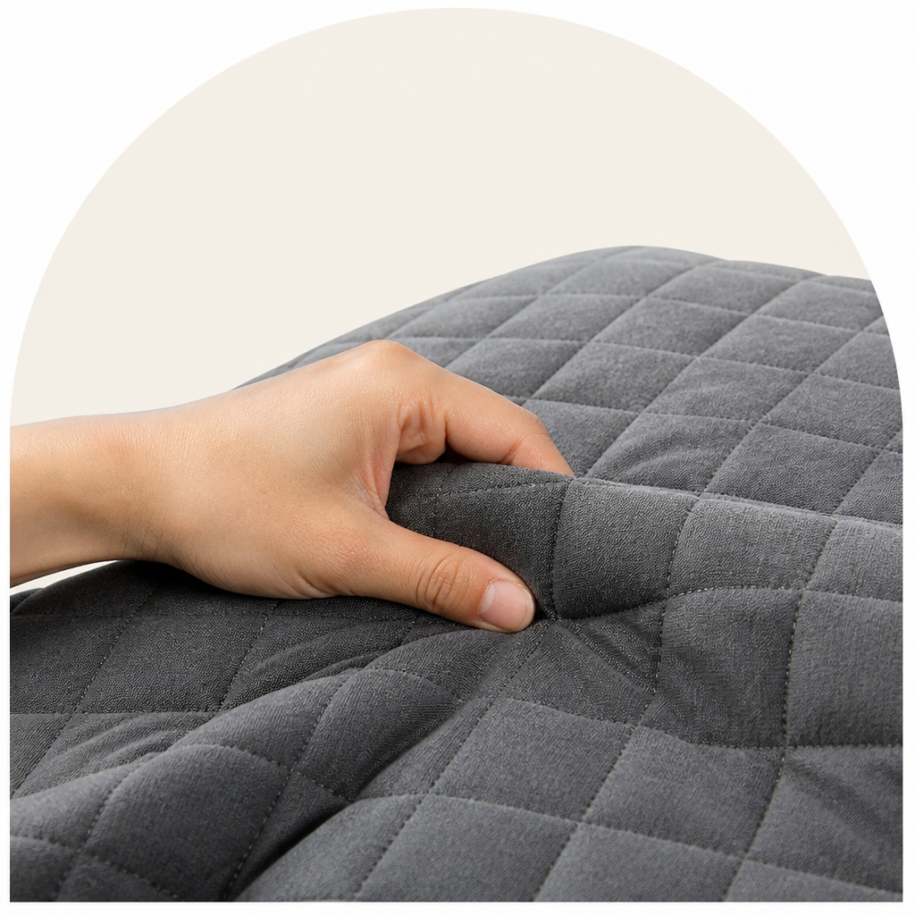 LomaroshopWaterproof Quilted Stretch Sofa Slipcover (Universal Fit)